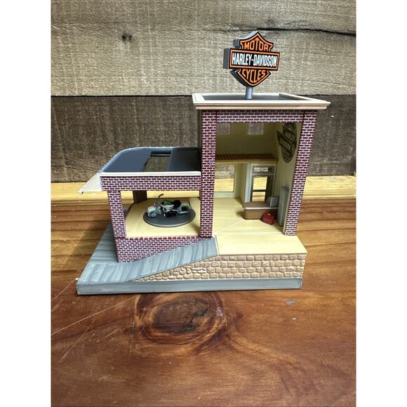 Hallmark Ornament Harley Davidson More Than A Store Display Motorcycle Move - Picture 3 of 6